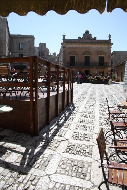 Aparthotel Edelweiss Erice
