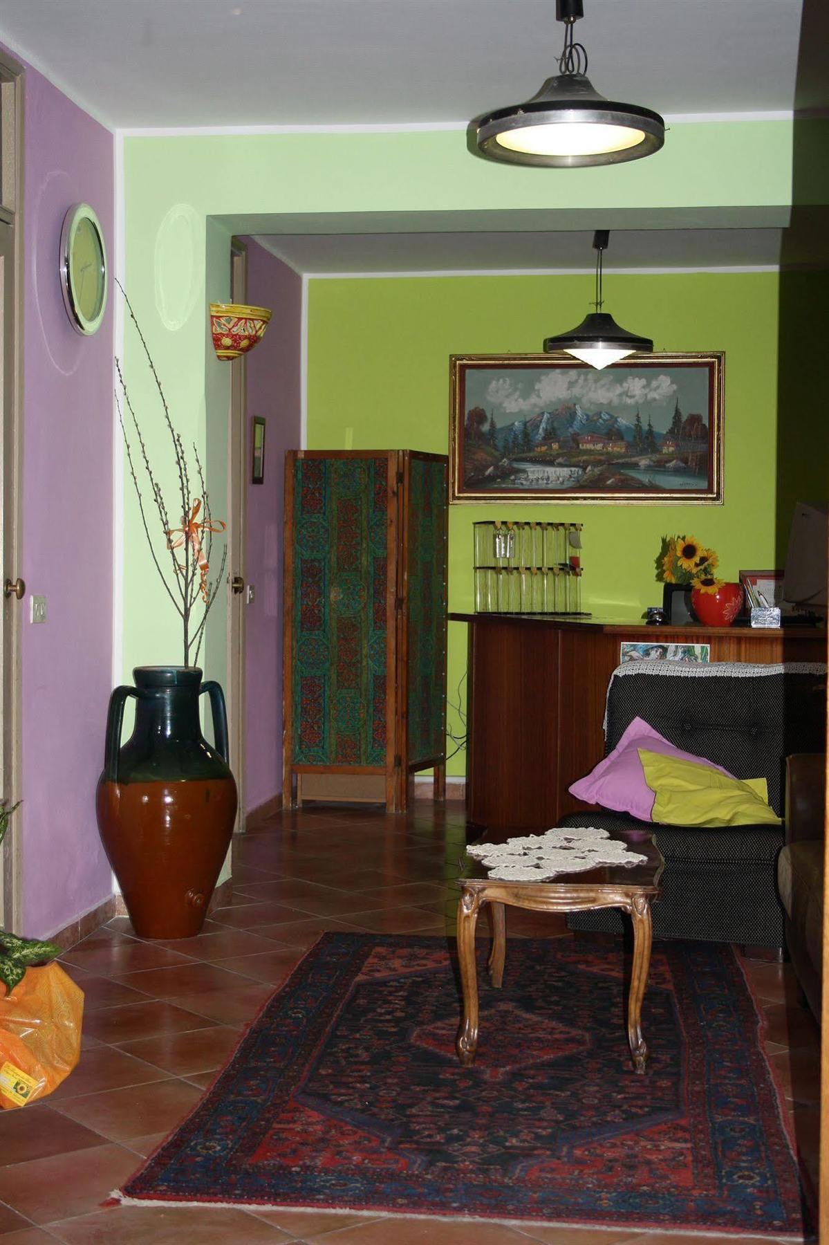 Edelweiss Aparthotel 2*